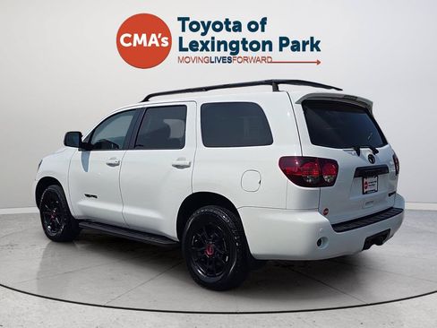 Used 2020 Toyota Sequoia TRD Pro AWD/4WD image 3
