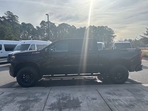 Used 2019 Chevrolet Silverado 1500 LT Trail Boss image 7