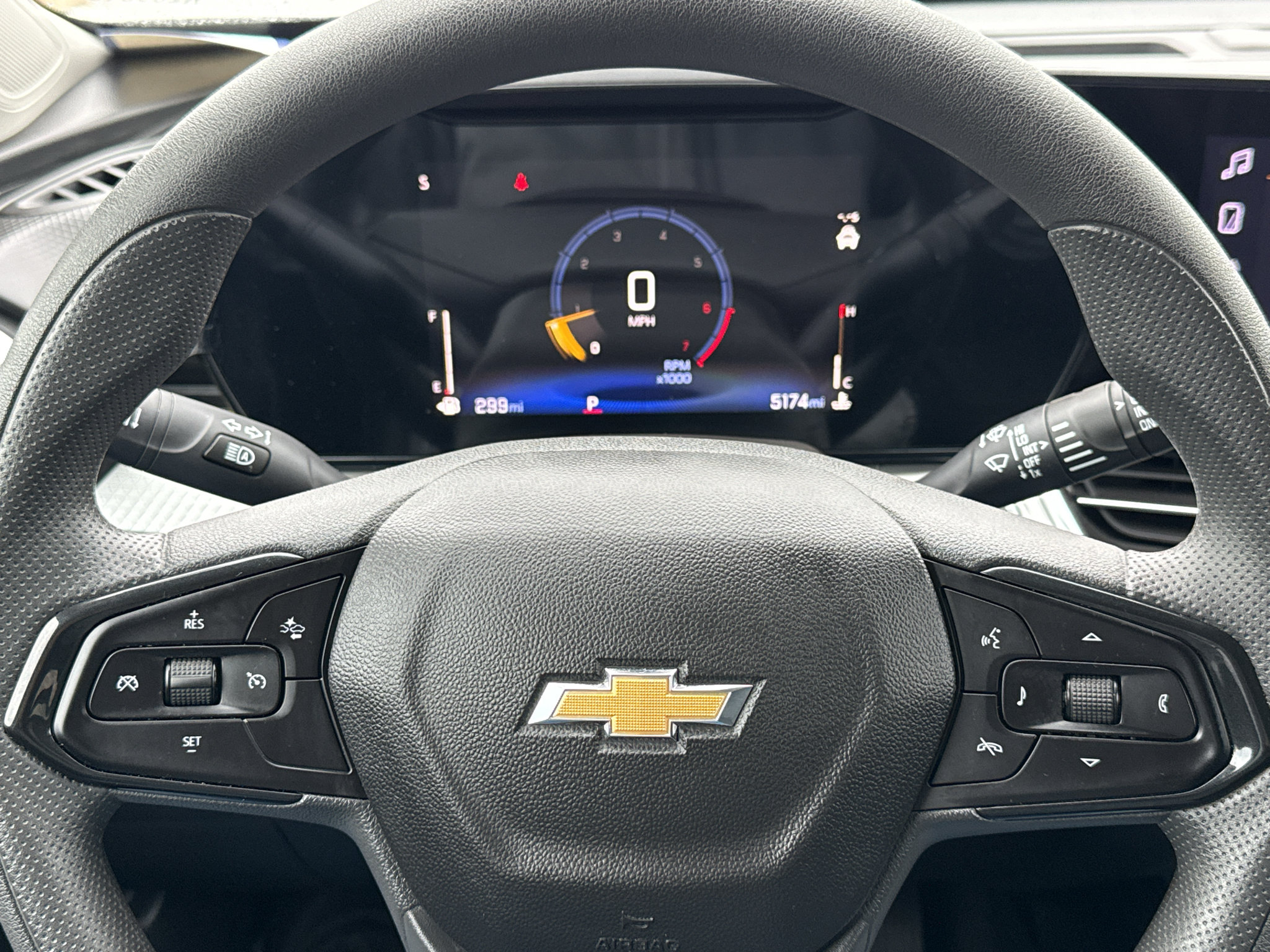 New 2026 Chevrolet Trax LT w/ LPO, Blackout Package FWD image 13