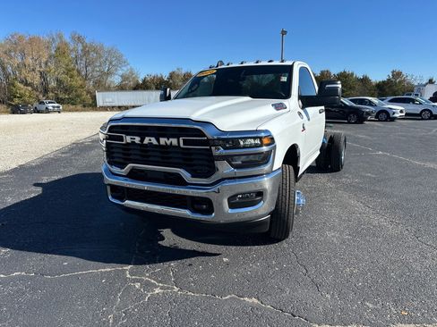 New 2026 RAM 3500 Tradesman w/ Chrome Appearance Group A image 3
