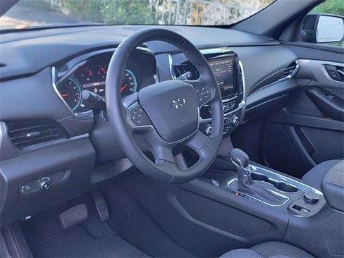 Certified 2023 Chevrolet Traverse LT image 11