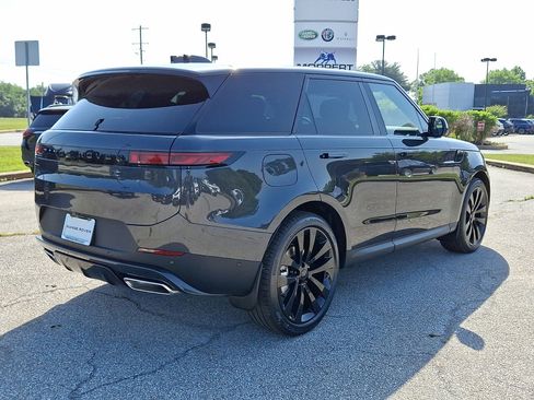 New 2026 Land Rover Range Rover Sport SE AWD/4WD image 17