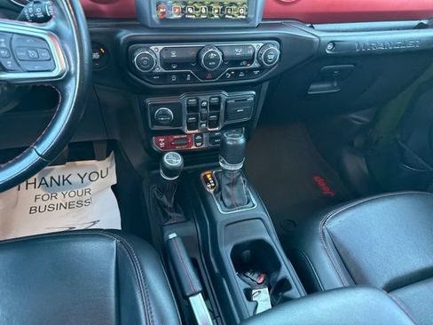 Used 2021 Jeep Wrangler Unlimited Rubicon w/ Uconnect 4C Nav & Sound Group AWD/4WD image 21