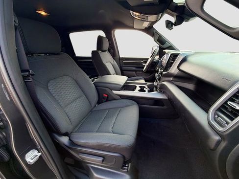 New 2026 RAM 1500 4x4 Crew Cab image 28