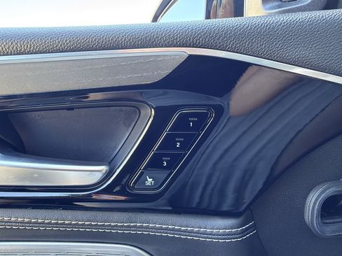 Used 2024 Acura MDX SH-AWD w/ Advance Package image 31