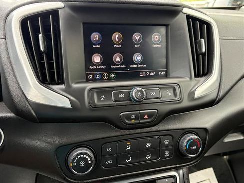 Certified 2024 GMC Terrain SLE AWD/4WD image 10