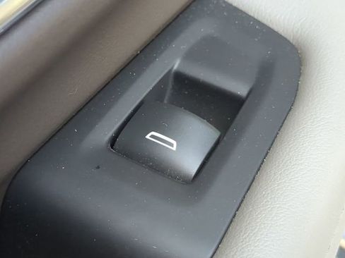 Used 2022 Chevrolet Suburban LT w/ LT Signature Package image 37