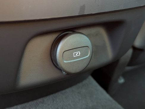 Used 2024 Volvo S60 B5 Core image 27