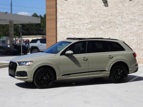 Used 2021 Audi Q7 3.0T Premium Plus AWD/4WD image 33