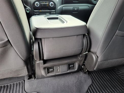 Used 2024 Chevrolet Silverado 1500 Custom image 14