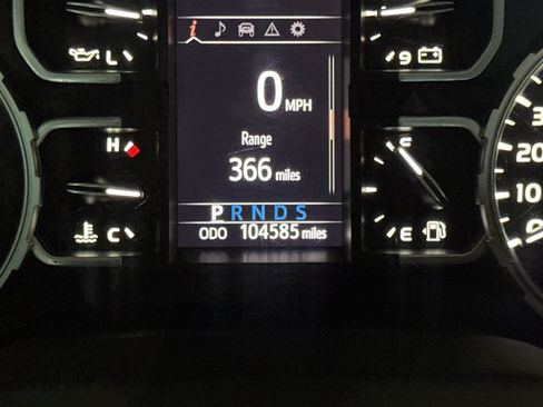 Used 2018 Toyota Tundra SR5 AWD/4WD image 27