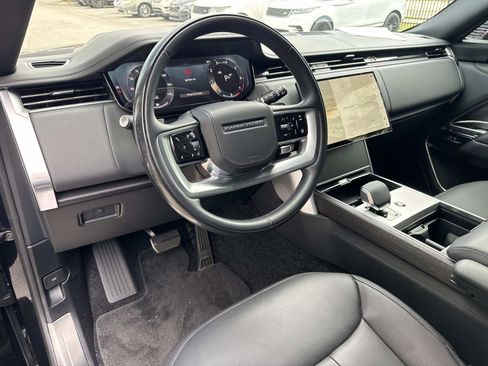 Certified 2025 Land Rover Range Rover SE AWD/4WD image 23