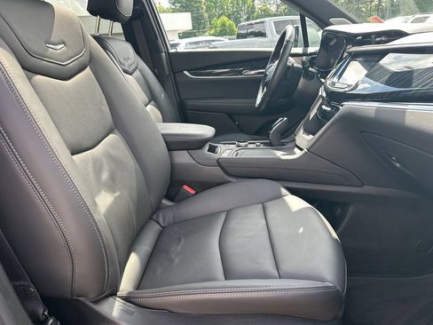 Certified 2023 Cadillac XT6 Premium Luxury w/ Technology Package AWD/4WD image 13