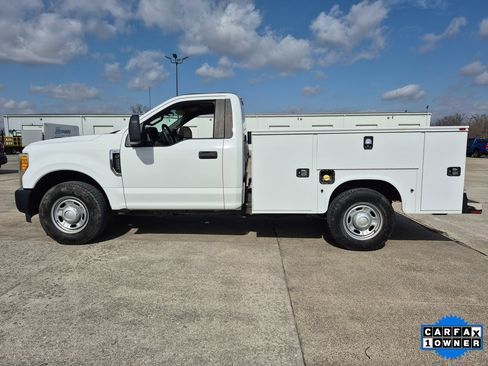 Used 2017 Ford F250 XL image 4