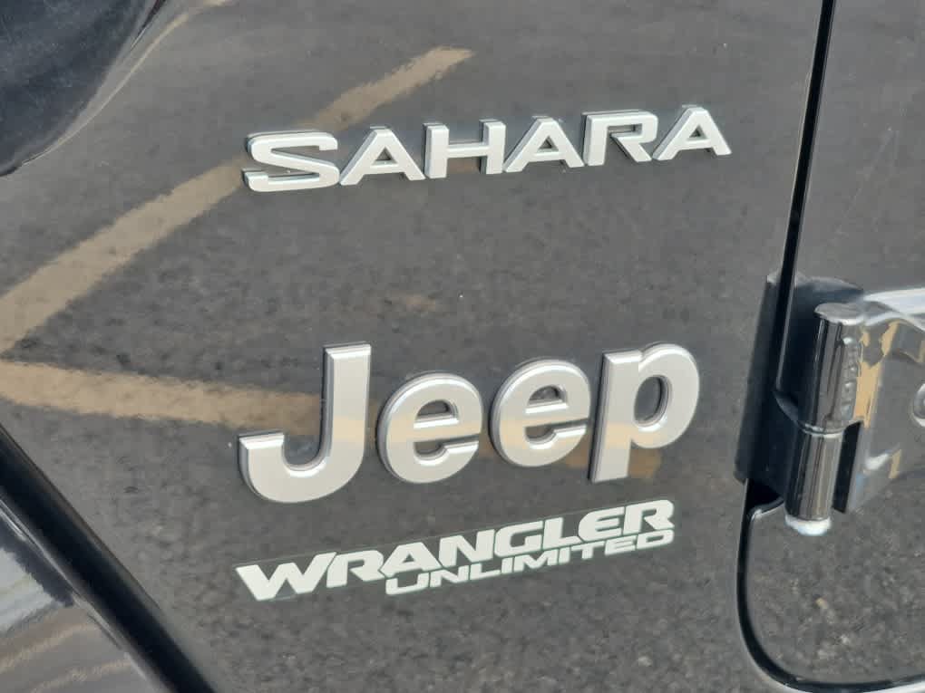 Used 2021 Jeep Wrangler Unlimited Sahara AWD/4WD image 19
