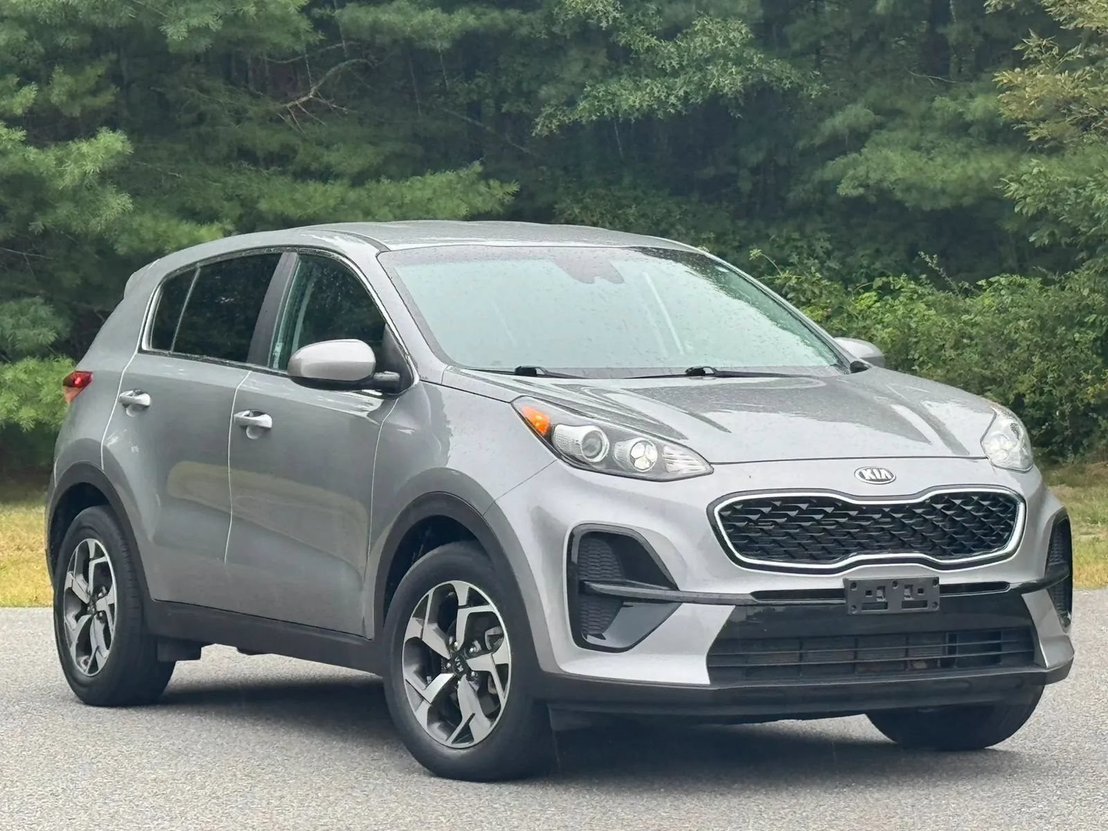 Used 2022 Kia Sportage LX FWD image 2