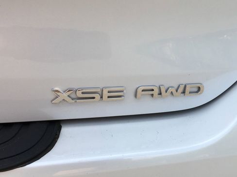 Used 2025 Toyota Highlander XSE AWD/4WD image 6