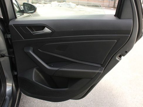 Used 2024 Volkswagen Jetta SE image 21