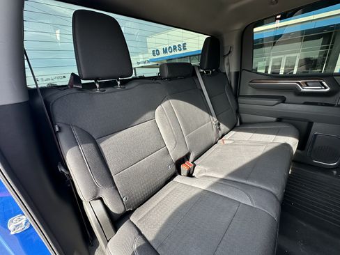 Used 2025 Chevrolet Silverado 1500 RST AWD/4WD image 31