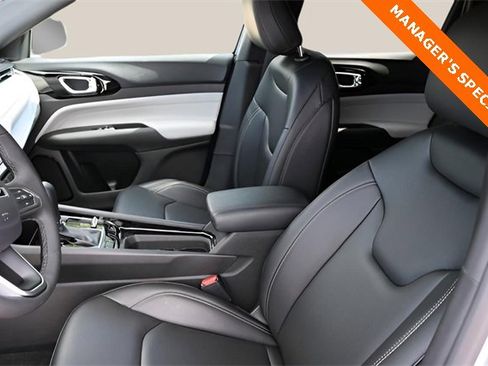 New 2026 Jeep Compass Limited image 11