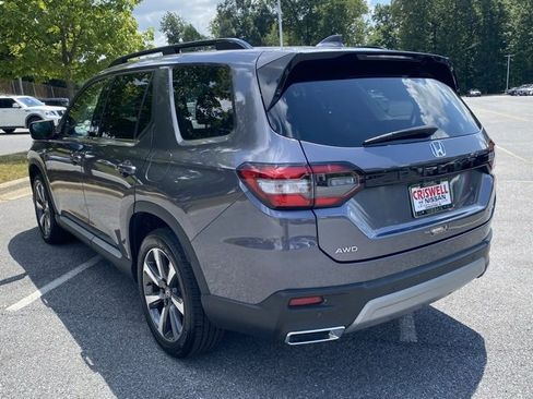 Used 2024 Honda Pilot Elite image 5