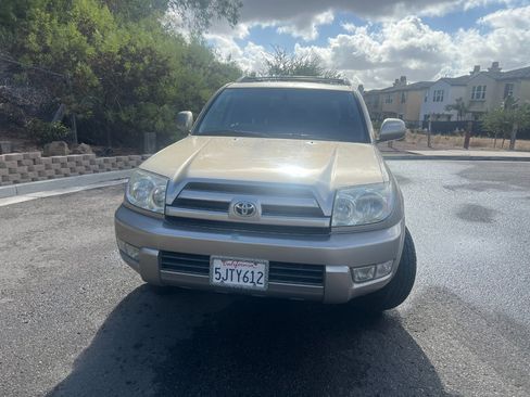 Used 2004 Toyota 4Runner SR5 image 2