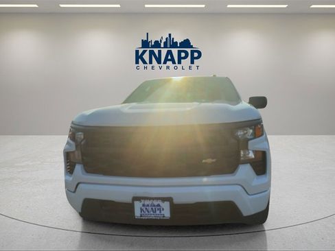 Used 2024 Chevrolet Silverado 1500 Custom image 4