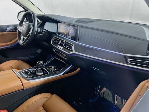 Used 2022 BMW X7 xDrive40i w/ Premium Package AWD/4WD image 30