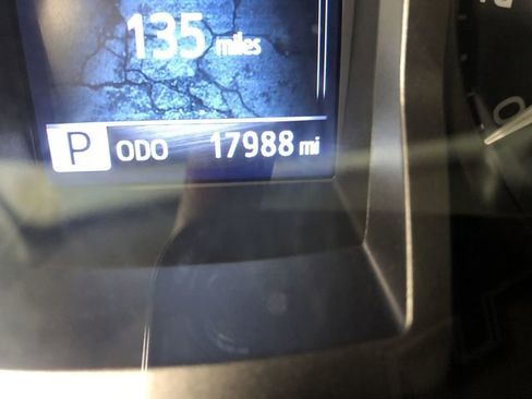 Used 2023 Toyota Tacoma SR5 image 18