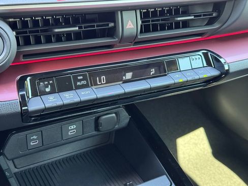 New 2026 Toyota Prius Plug-In Hybrid image 25