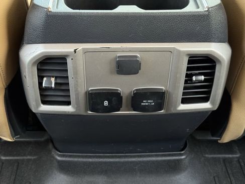 Used 2022 Ford F250 Lariat w/ Lariat Value Package AWD/4WD image 27