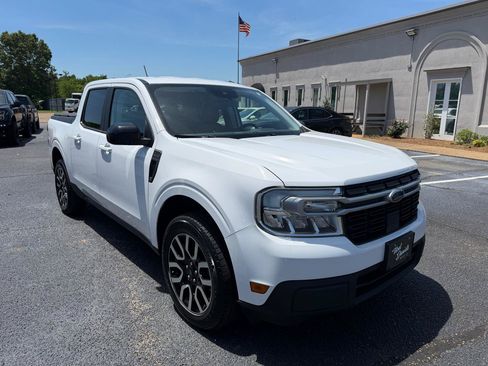 Used 2024 Ford Maverick Lariat AWD/4WD image 4