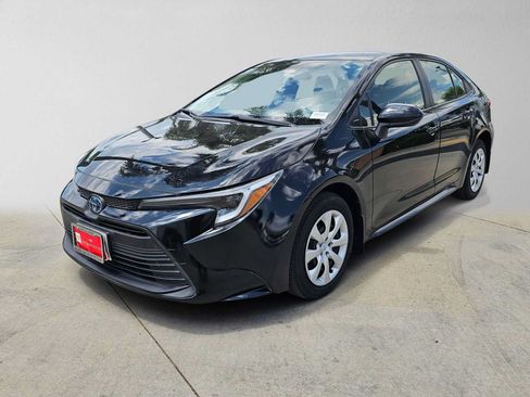 Certified 2024 Toyota Corolla LE FWD image 7