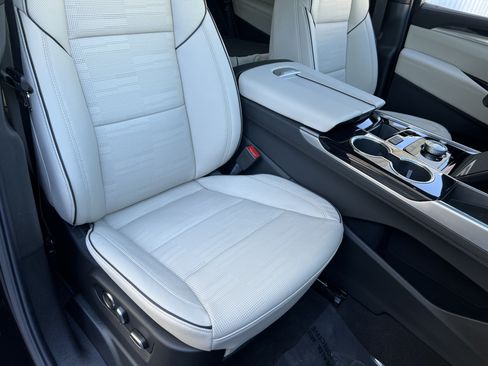 Used 2026 Cadillac Escalade Sport AWD/4WD image 27