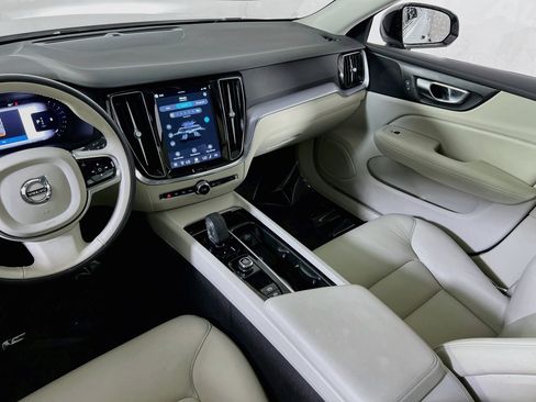 Used 2023 Volvo S60 B5 Core FWD image 23