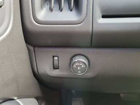 Used 2016 Chevrolet Colorado LT w/ LT Convenience Package image 24