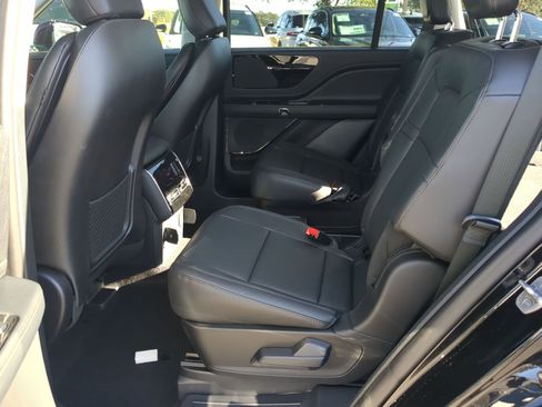 New 2026 Lincoln Aviator 2WD image 21