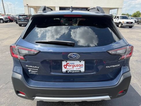 Used 2025 Subaru Outback Limited AWD/4WD image 14