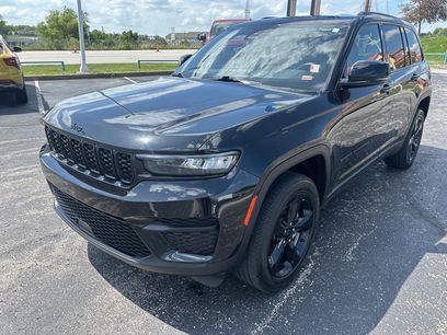 Used 2022 Jeep Grand Cherokee Altitude