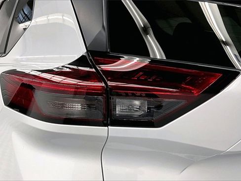 New 2025 Nissan Rogue SV image 17