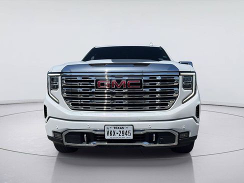Used 2024 GMC Sierra 1500 Denali w/ Denali Reserve Package AWD/4WD image 8