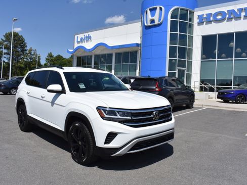 Used 2022 Volkswagen Atlas SE AWD/4WD image 1