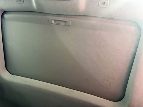 Used 2023 Toyota Highlander XLE w/ Protection Package #3 (TMS) FWD image 21