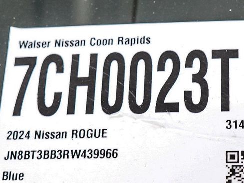 Used 2024 Nissan Rogue SV AWD/4WD image 30
