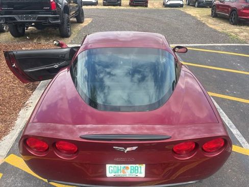 Used 2007 Chevrolet Corvette Coupe w/ Preferred Equipment Group image 19