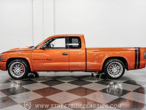 Used 2000 Dodge Dakota Sport image 2
