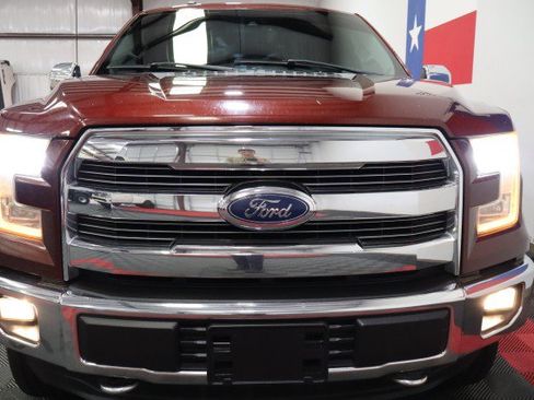 Used 2016 Ford F150 Lariat w/ Equipment Group 502A Luxury AWD/4WD image 22