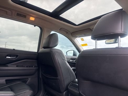 Certified 2022 Nissan Pathfinder SL w/ SL Premium Package image 31