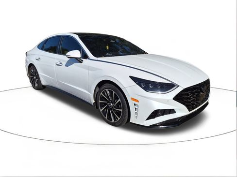 Used 2021 Hyundai Sonata Limited image 1