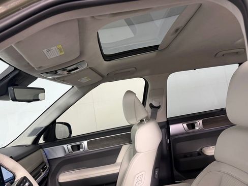 Used 2025 Hyundai Santa Fe Calligraphy FWD image 23